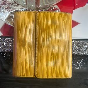 Louis Vuitton Yellow Epi Leather Elise Wallet